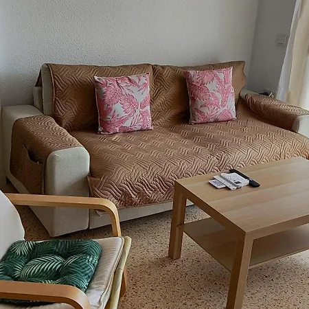 Ocean Front Trianon Apartment *