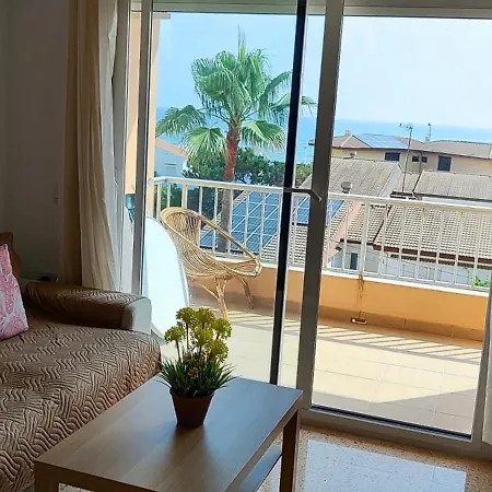 Ocean Front Trianon Apartment *