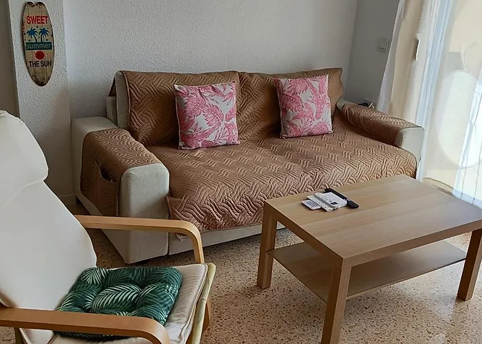 Ocean Front Trianon Διαμέρισμα *