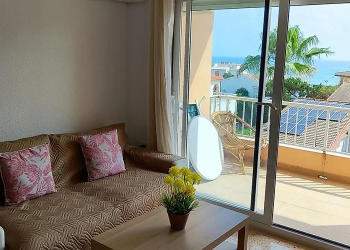 Ocean Front Trianon Διαμέρισμα *