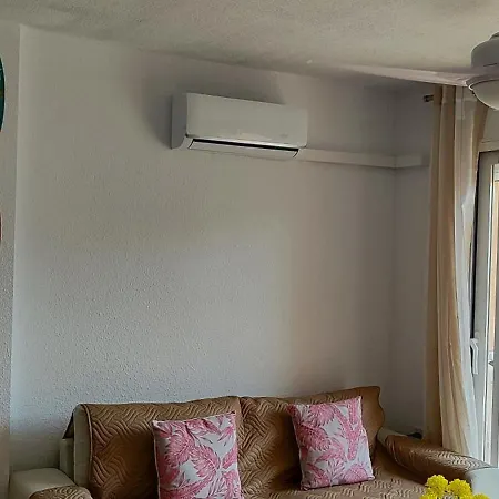 Ocean Front Trianon Apartament