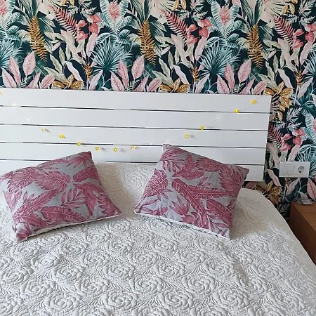 Ocean Front Trianon Apartament Daimus